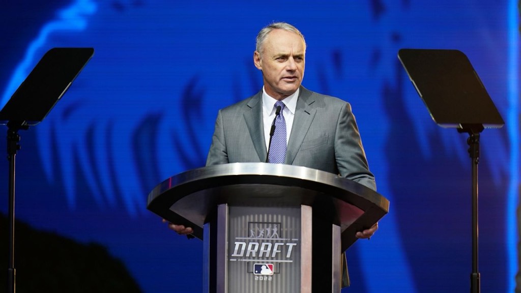 Should MLB Implement Draft Pick Trading?